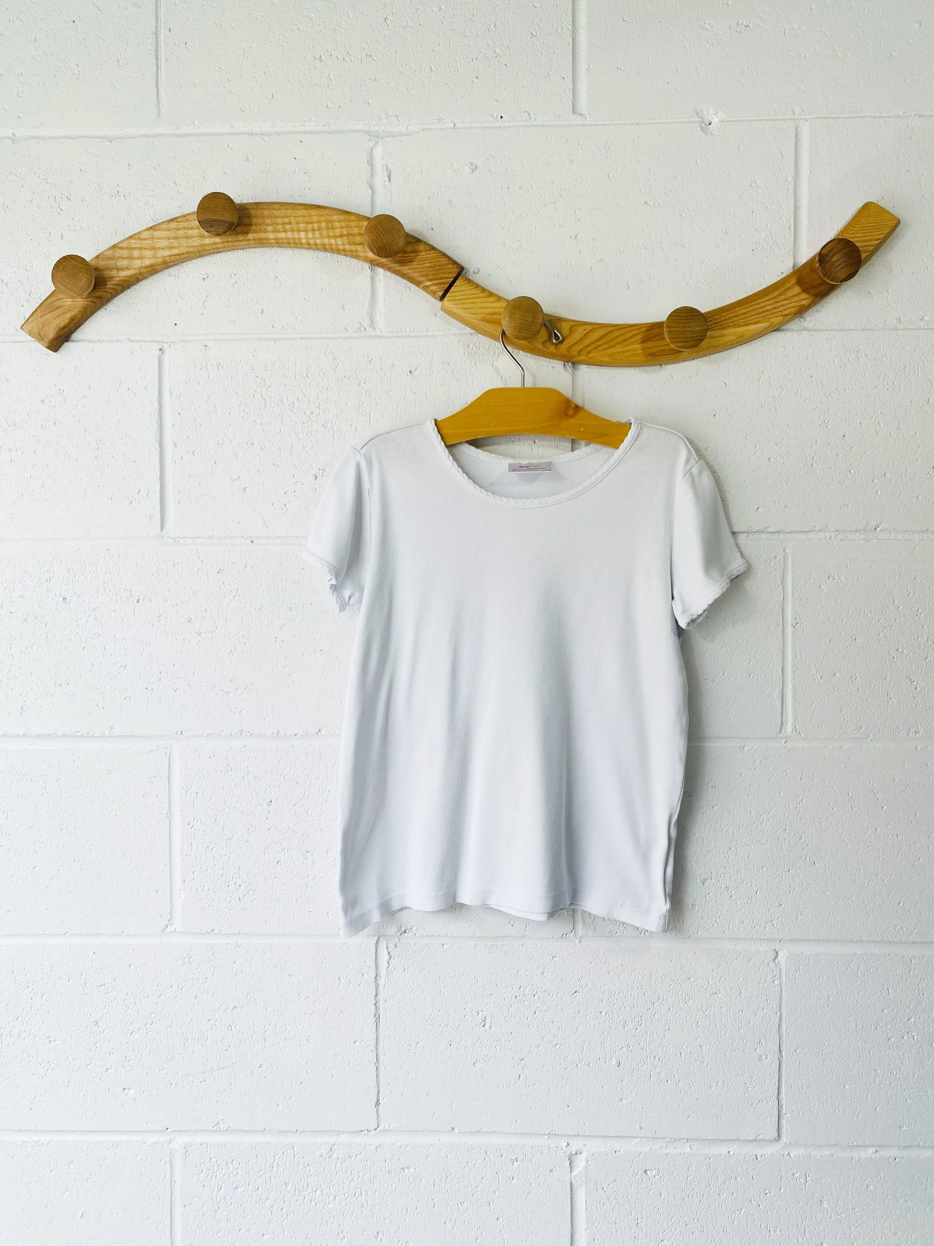 hanna andersson Basic White Tee, 8 years (130cm)