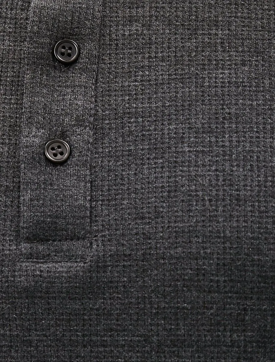 Waffle Henley SS Tshirt in Anthracite